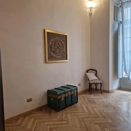 Elegante In Centro. Apartment *