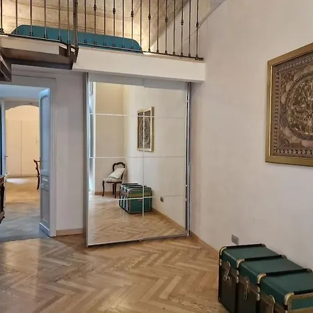 Elegante In Centro.
