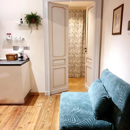Elegante In Centro. Apartment *