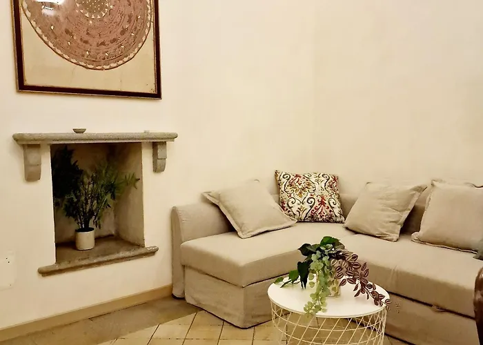 Elegante In Centro. *