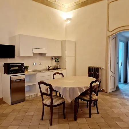 Apartamento Elegante In Centro. *