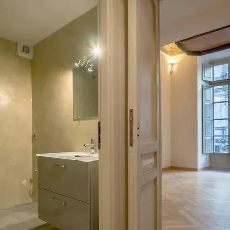 Apartamento Elegante In Centro. Turín