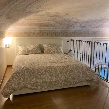 Apartamento Elegante In Centro. *