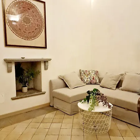 Elegante In Centro. *